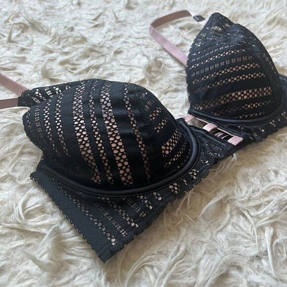 Victoria's Secret Lace Lightly Lined Plunge Black & pink Bra LUXE LINGERIE 32DD - Picture 2 of 9